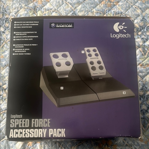 Logitech Speed Force GameCube Pack - Black - Picture 2 of 5